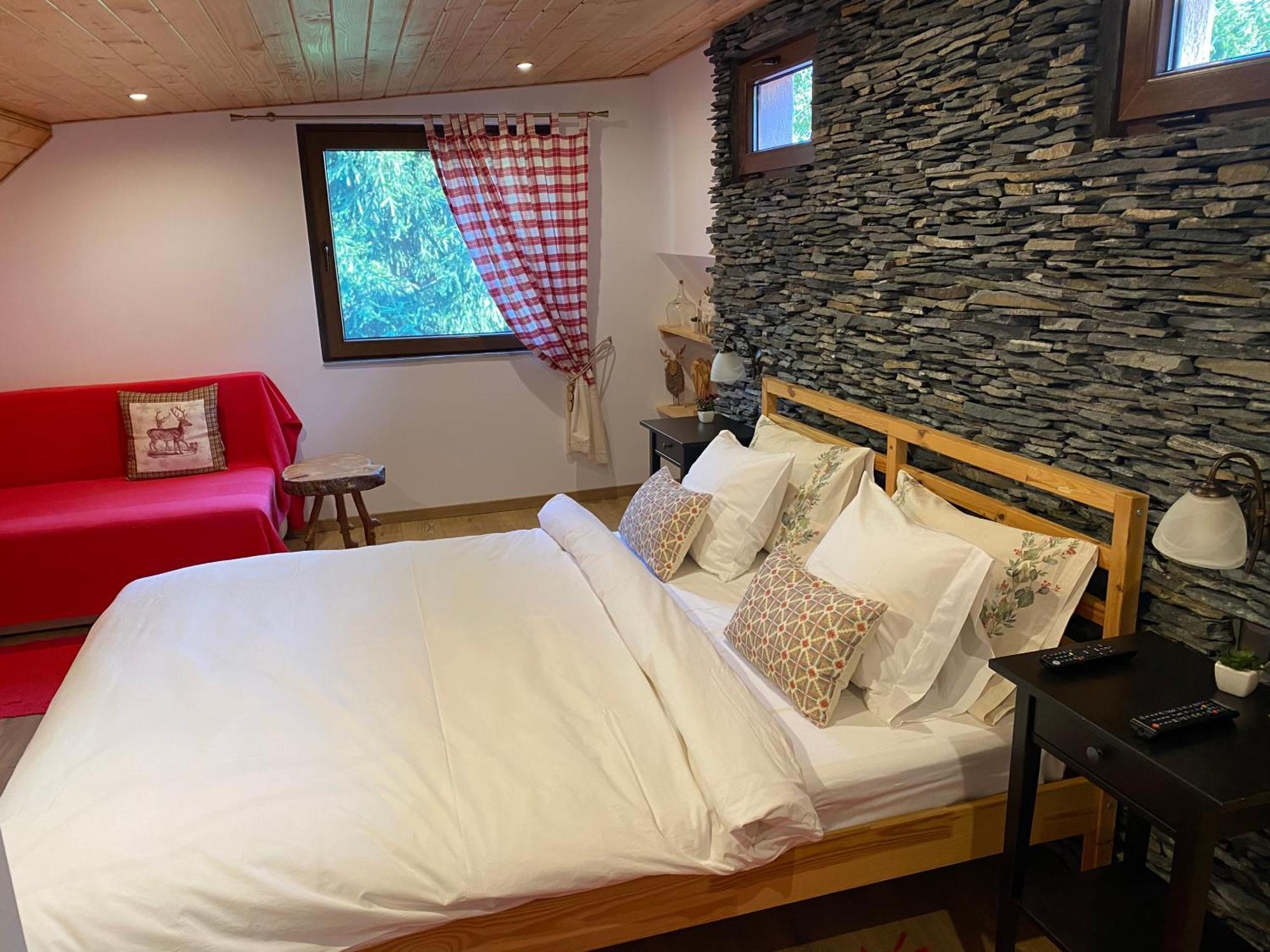 Mountain Chalet - Cabana La Muntele Baisorii Muntele Cacovei  Dış mekan fotoğraf
