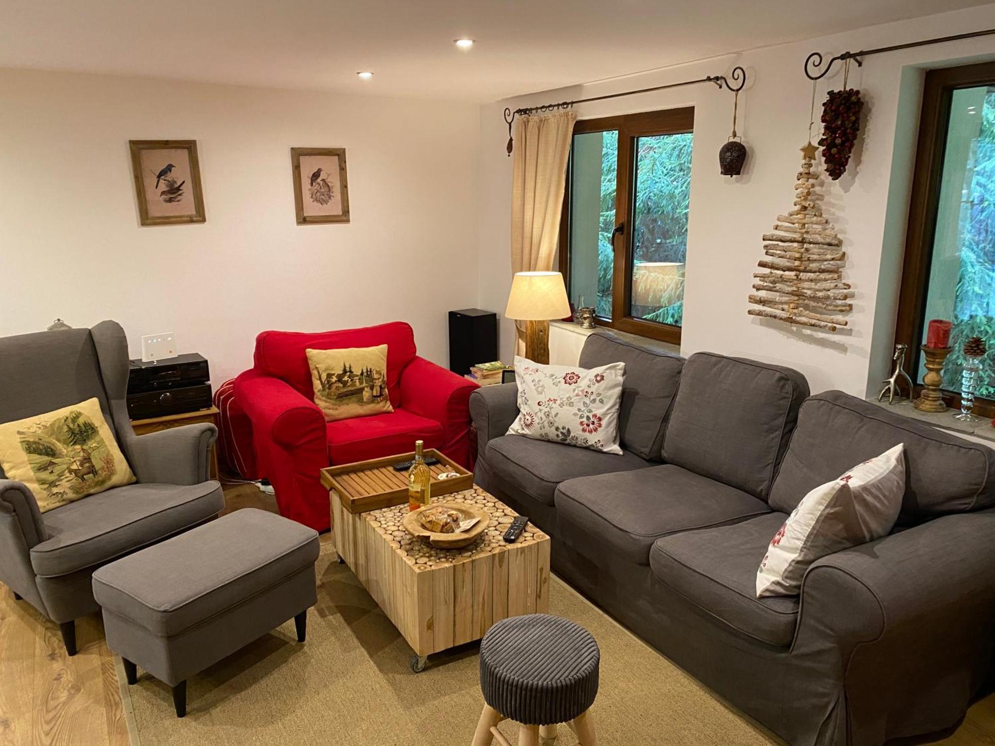 Mountain Chalet - Cabana La Muntele Baisorii Muntele Cacovei  Dış mekan fotoğraf